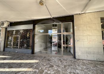 FOTO_RIVA DI RENO_IMG_1653_resize 1.JPG - Commercial Premises Via Riva di Reno 56, Bologna - photo 12