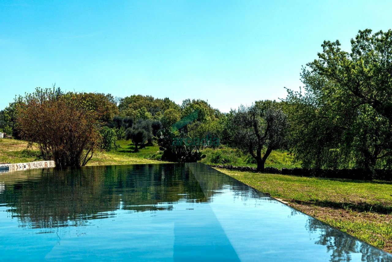 infinity pool - Casale Strada Provinciale 14, Ceglie Messapica - photo 1