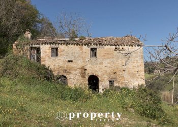 Rustico Montefiore dell'Aso - foto 13