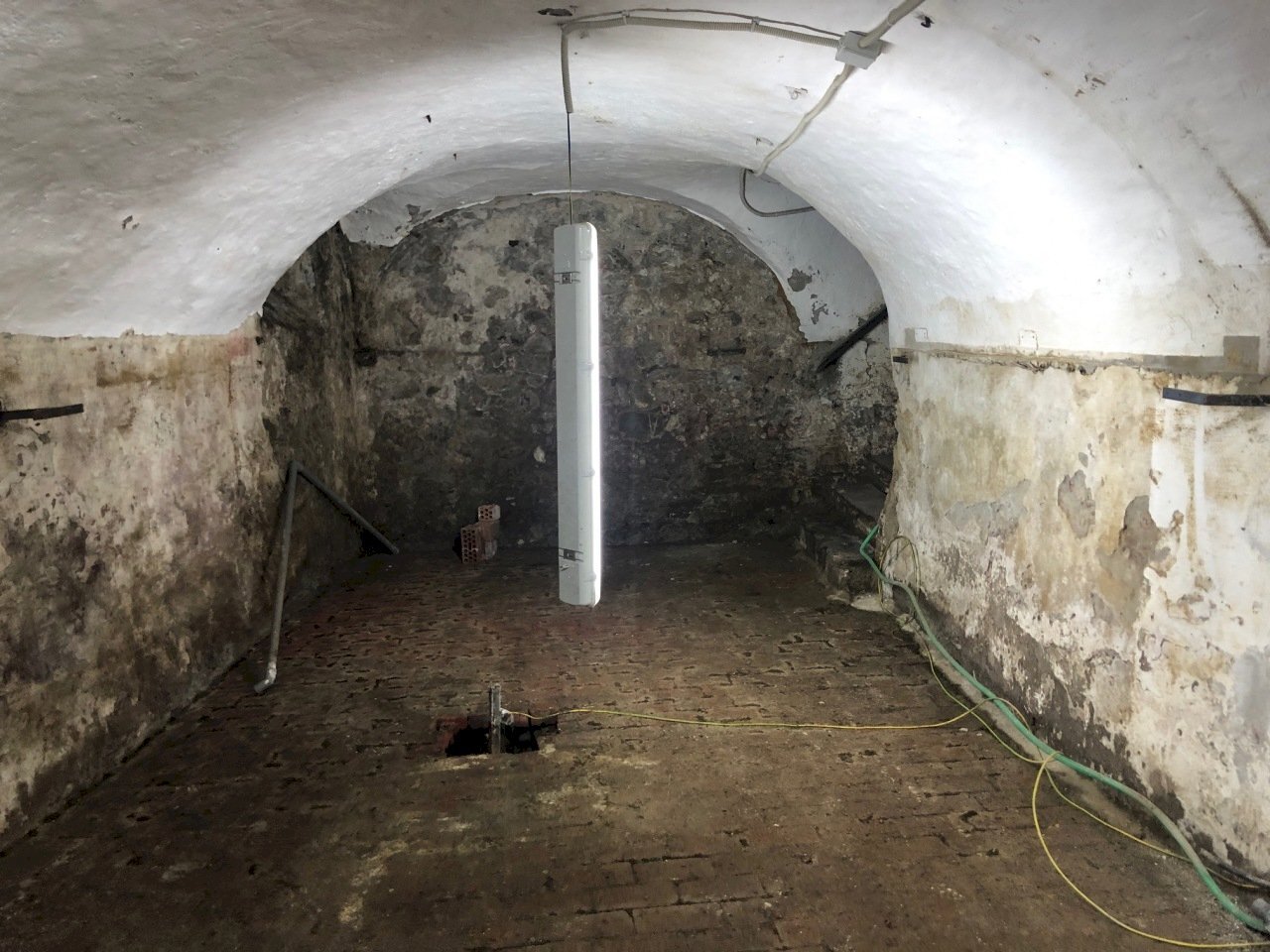 IMG_4641.JPG - Commercial Premises Sarzana - photo 2