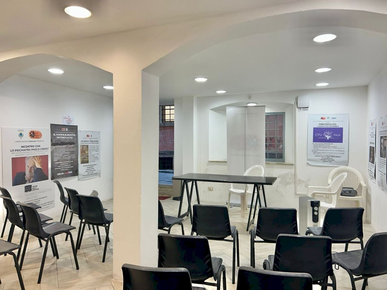 afc4815e-b0f0-4d6c-a857-84ef2e3219d0.jpg - Commercial Premises Sarzana - photo 3