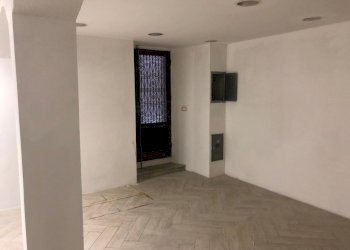 IMG_4648.JPG - Commercial Premises Sarzana - photo 8