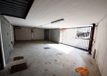 Box Via Morselli, Genova (zona Voltri) - foto 2