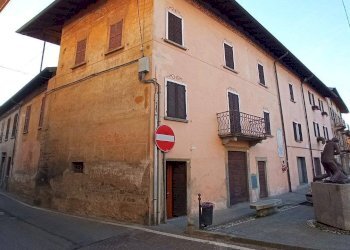 #canovaonline - Negozio piazza Vittorio Veneto, 31, Invorio - foto 3