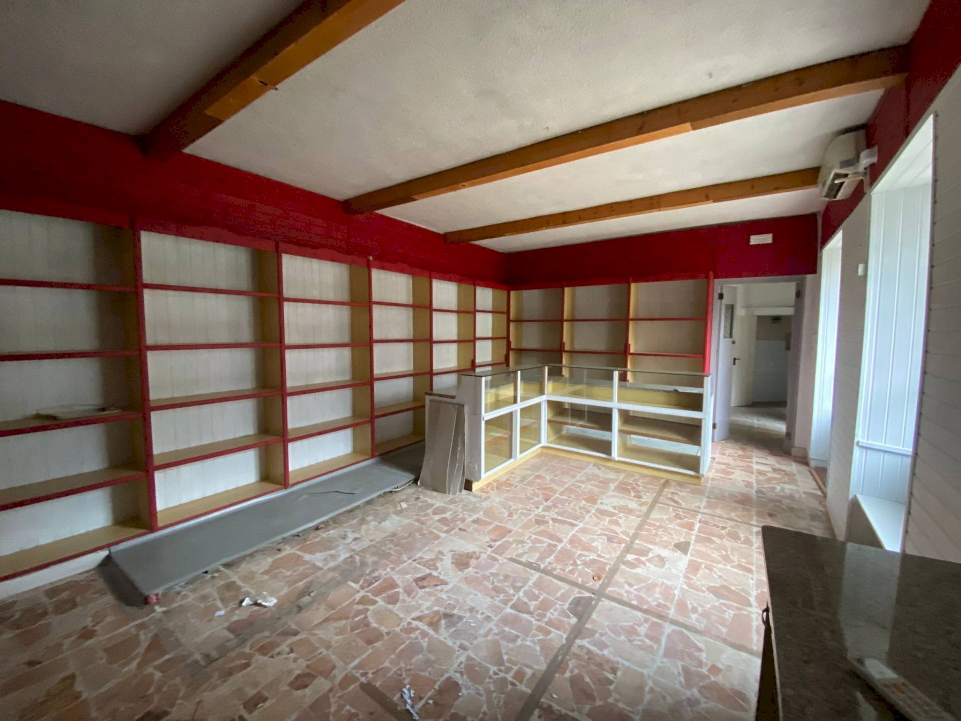 Shop Via Massimo D'Azeglio, Castellamonte - photo 1