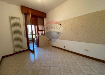 Two-room apartment Sant'Ilario d'Enza, RE, Sant'Ilario d'Enza - photo 9