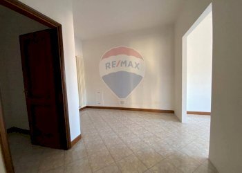 Two-room apartment Sant'Ilario d'Enza, RE, Sant'Ilario d'Enza - photo 10
