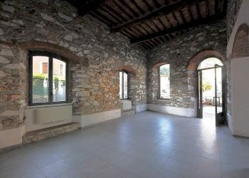 490217 (1).jpg - Locale Commerciale Seravezza - foto 6