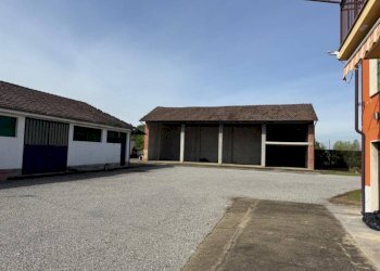 Cortile interno - Independent house via Castelli, Roddi - photo 12