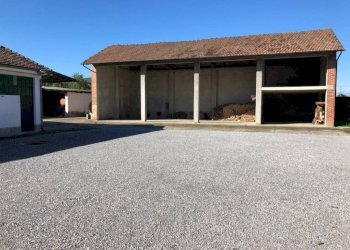 Cortile interno - Independent house via Castelli, Roddi - photo 13