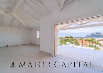 Villa Unifamiliare via Tiziano, Loiri Porto San Paolo - foto 1