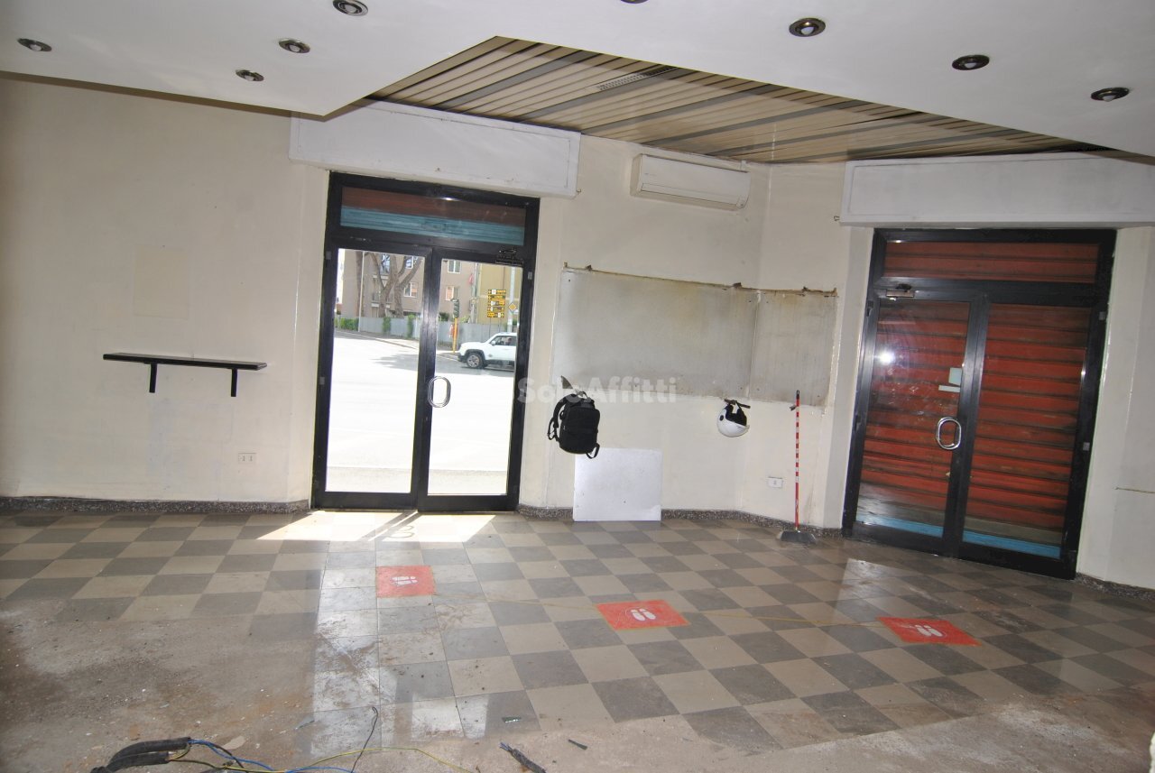 VANO PRINCIPALE - Locale Commerciale Livorno - foto 1