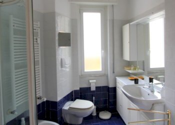 014 - Bagno (2).JPG - Appartamento Recco - foto 15
