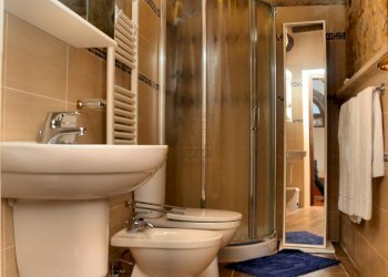 agriturismo ristrutturato (28).jpg - Casale Strada Senza Nome 5, Pescia - foto 12