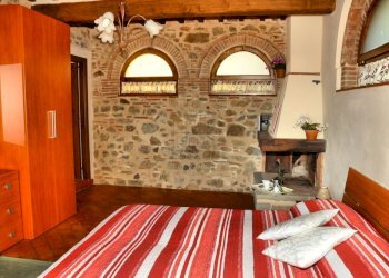 agriturismo ristrutturato (43).jpg - Casale Strada Senza Nome 5, Pescia - foto 15