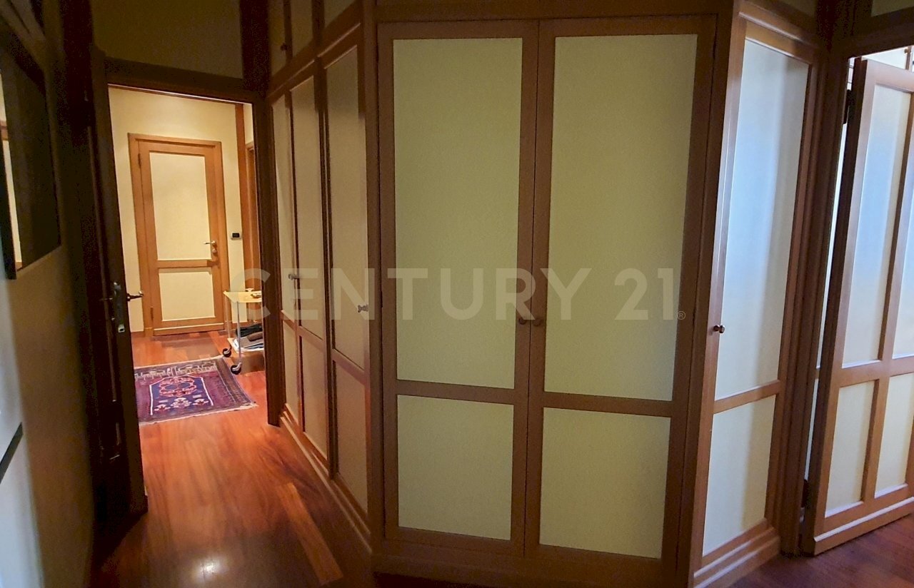 corridoio - Appartamento Via Boccaccio 11, Milano - foto 3