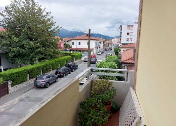 ef6f766b-07fc-4c97-90b0-d478e417aec3.JPG - Appartamento Via dei Mille 129, Carrara - foto 14