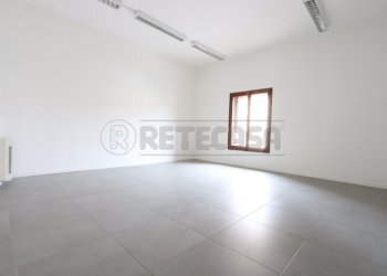 IMG_6029.JPG - Ufficio Contra Giuseppe Garibaldi  55, Vicenza - foto 6