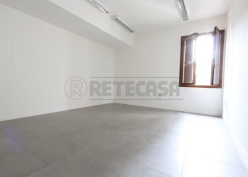 IMG_6035.JPG - Ufficio Contra Giuseppe Garibaldi  55, Vicenza - foto 11