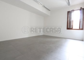 IMG_6036.JPG - Ufficio Contra Giuseppe Garibaldi  55, Vicenza - foto 12