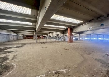 Capannone strada Trossi, Verrone - foto 10