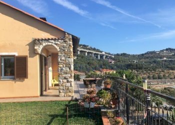 3.jpg - Villa Via Fossati, Cipressa - foto 3