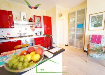 DSC01358.JPG - Quadrilocale Chiavari - foto 1