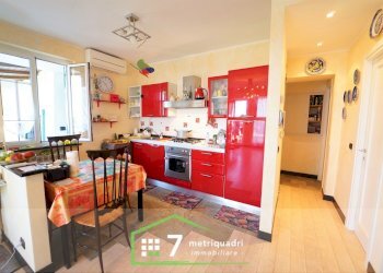 DSC01352.JPG - Quadrilocale Chiavari - foto 4