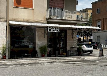 Attività Commerciale Piazza Alcide de Gasperi, Cassino - foto 6