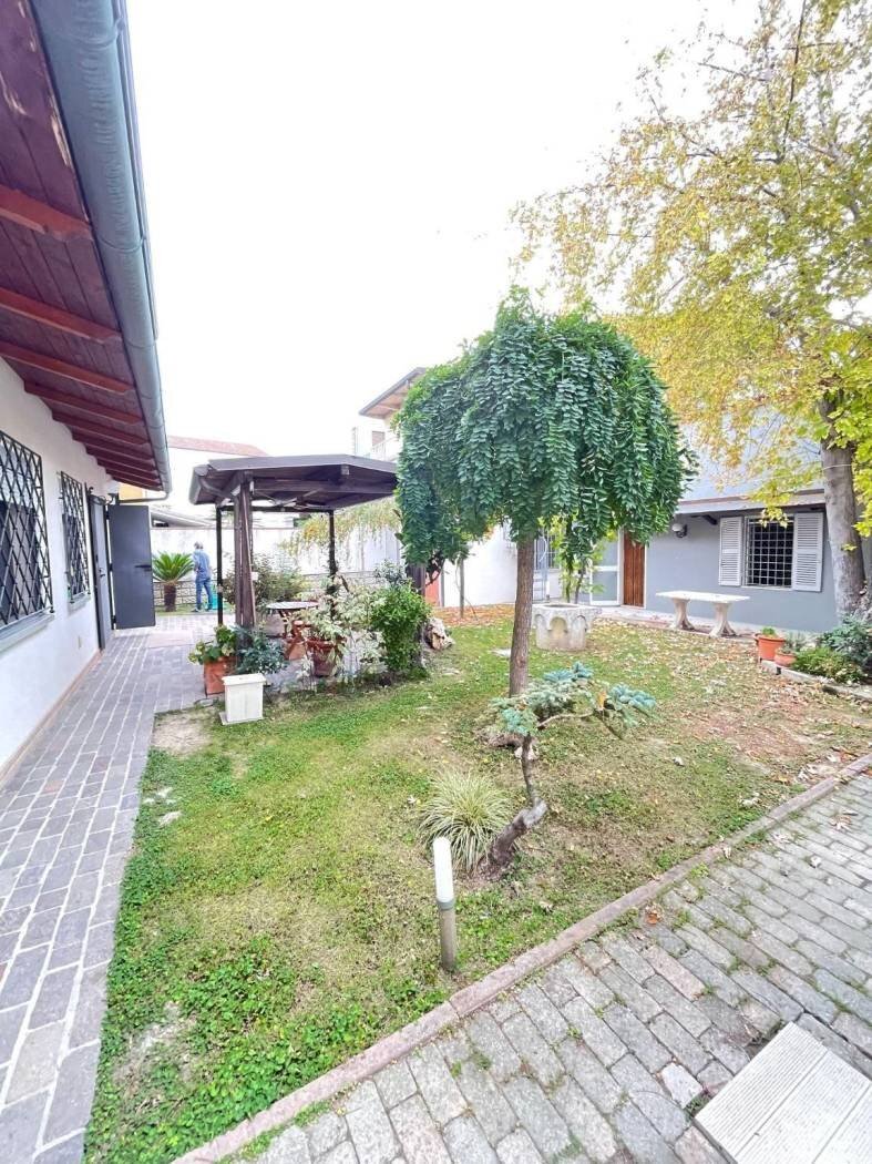 Villa Unifamiliare Via della Fontana, Ravenna (zona Punta Marina) - foto 1