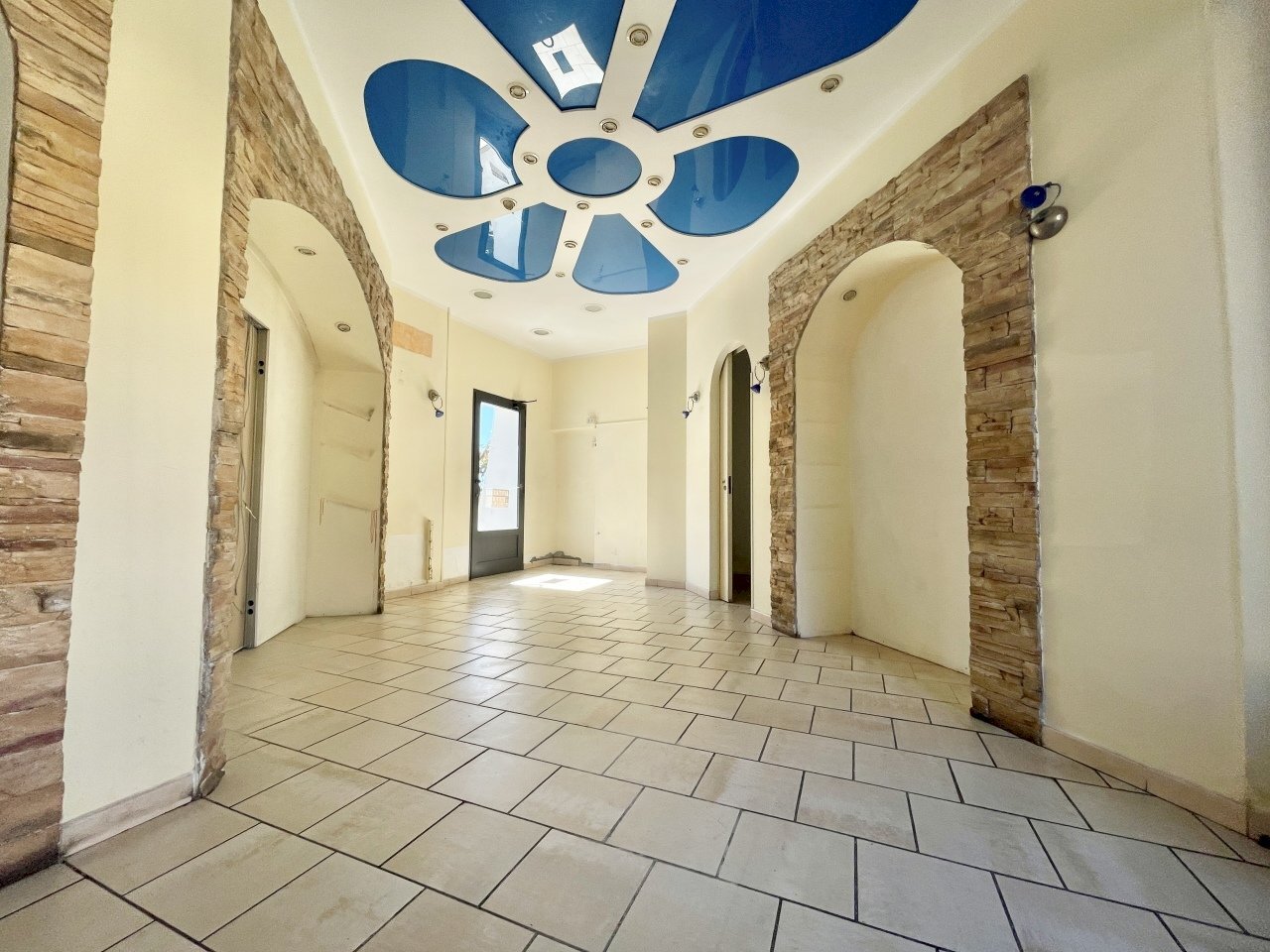 IMG_3331 2.jpg - Commercial Premises via acqualunga, Montignoso - photo 2