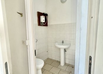 IMG_3333 2.jpg - Commercial Premises via acqualunga, Montignoso - photo 4