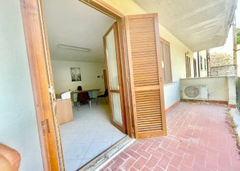 IMG_7354 2.jpg - Ufficio Montignoso - foto 9