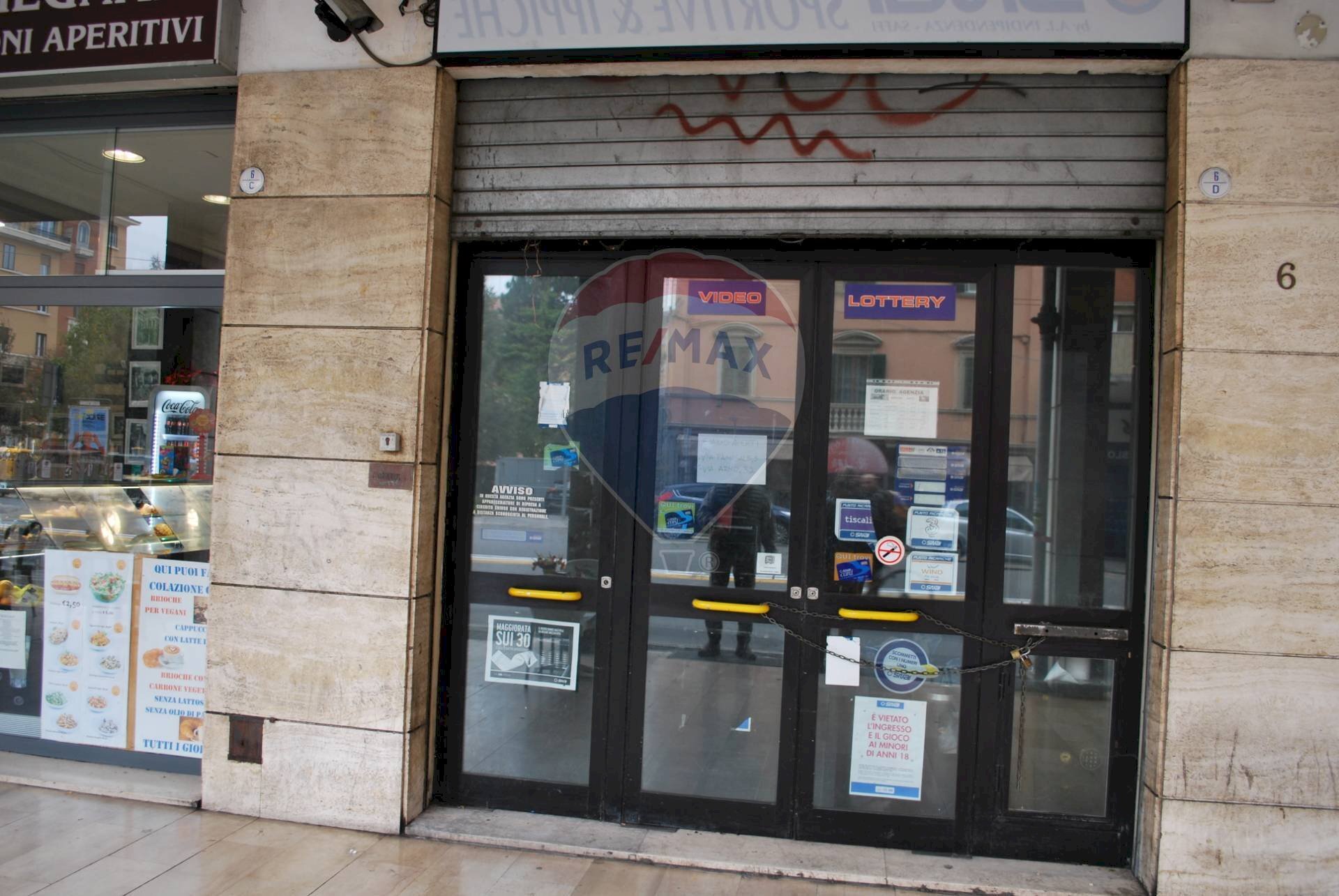 Negozio Via Aurelio Saffi, 6 
 Saffi, Bologna (zona Saffi) - foto 1