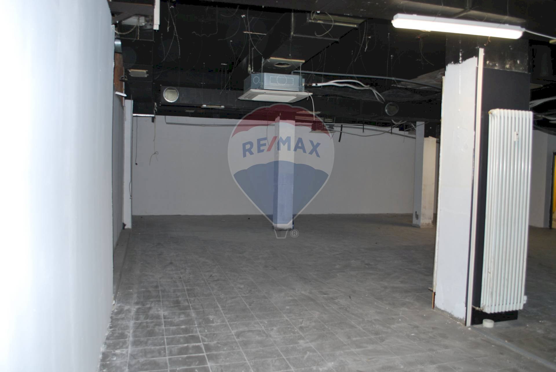 Negozio Via Aurelio Saffi, 6 
 Saffi, Bologna (zona Saffi) - foto 2