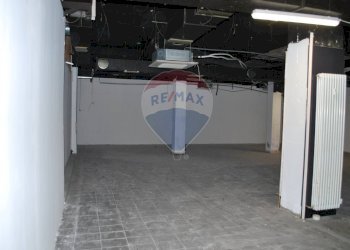 Negozio Via Aurelio Saffi, 6 
 Saffi, Bologna (zona Saffi) - foto 2