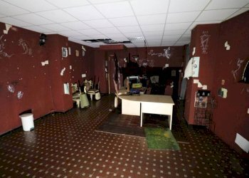 Magazzino - Shop via Celeste Negarville, 29, Torino (neighborhood Mirafiori Sud) - photo 13