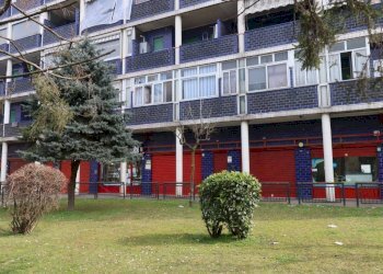 Facciata - Shop via Celeste Negarville, 29, Torino (neighborhood Mirafiori Sud) - photo 2