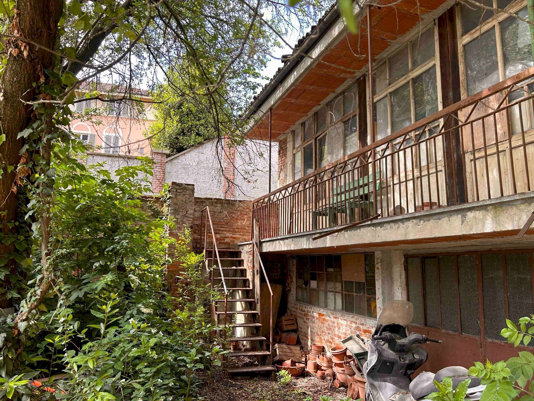 esterno - Palazzo Storico via FRICCHIERI, 36, Carignano - foto 3