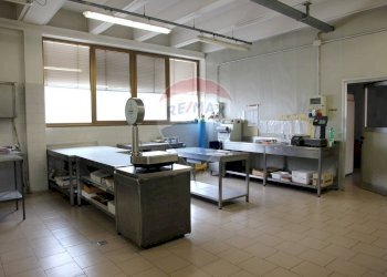 Commercial Activity via risorgimento, Lurago Marinone - photo 4