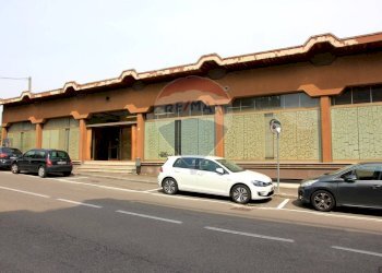 Commercial Activity via risorgimento, Lurago Marinone - photo 27