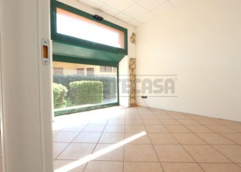 IMG_5215.JPG - Commercial Premises Contrà Corpus Domini, Brendola - photo 15