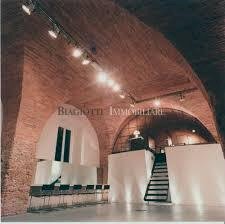 ACCADEMIA 2.jpg - Commercial Premises Livorno - photo 2