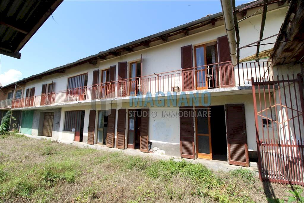 Rustic Campiglione Fenile - photo 1