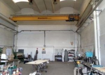 image01___icthumb.jpg - Locale Commerciale Via Stradone di Camigliano, Capannori - foto 3