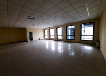 20220413_161105.jpg - Ufficio Via per Corte Ceccotti, Lucca - foto 3