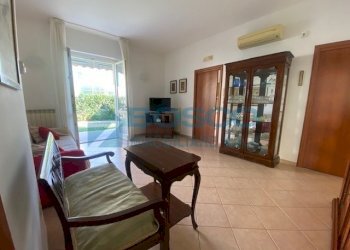 IMG_1543.jpg - Trilocale Sarzana - foto 13