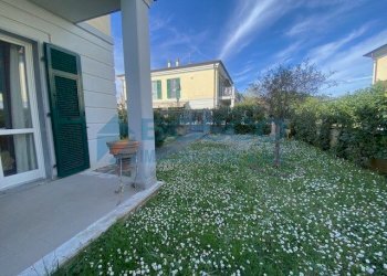 IMG_1544.jpg - Trilocale Sarzana - foto 29