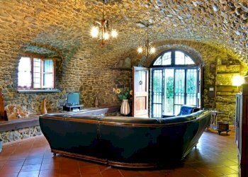 1053130-i7h4ws1632g.jpg - Villa Mocrone, Villafranca in Lunigiana - foto 27