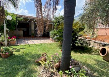 Villa via Strada Statale 113 Ovest, Carini - foto 1